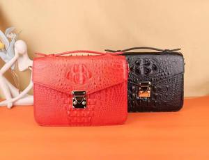 กระเป๋าสะพายข้าง/กระเป๋าถือหนังลายหัวกะโหลกจระเข้สไตล์เรโทร - Product Image 1