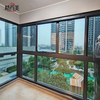 Fenêtre coulissante en aluminium noir mat sur mesure avec rail de drainage, glissière fluide et grande baie vitrée pour balcon et appartement