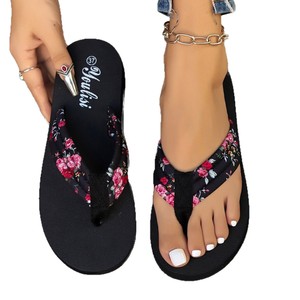 Chaussons légers tendance 2025 – Nouveaux modèles d'été frais pour femmes, chaussures décontractées simples à motifs floraux, idéales pour la plage (Vente en gros) 231 231 - Product Image 5