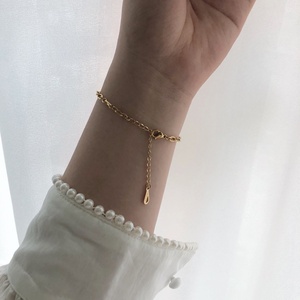 Elegant Natural <b>Shell</b> Gold Plated Paperclip Chain Fresh Water Pearl Stainless Steel Chain <b>Bracelet</b> - Product Image 3