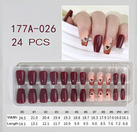 Faux ongles à presser en ABS de longueur moyenne, forme cercueil, design tendance pour application sur les doigts, pour femmes et filles