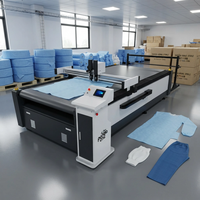 Machine de découpe numérique à couteau pour tissus de rideaux et textiles en rouleau, à alimentation automatique et commande CNC, pour stores zébrés à rouleaux