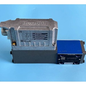 Vanne hydraulique Rexroth 4WRPEH6C3B04L-30M/24F1-885 315 bars 40 L/min Connexion filetée - Product Image 1