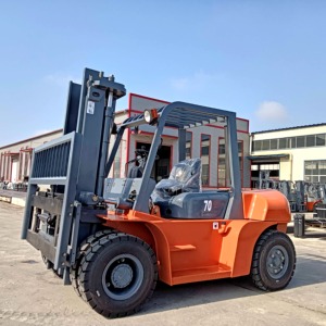 Carretilla elevadora diésel Camión industrial de 4 toneladas Almacén de servicio pesado Elevador Motor Potencia China - Product Image 3