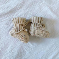 Chaussons bébé faits main en coton doux tricoté, chaussettes à lacets pour nouveau-né, chaussures de berceau côtelées chaudes, chaussures unisexes pour bébé