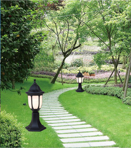 Lámpara de jardín de plástico barata estabilizada Uv impermeable P214 IP44 para iluminación de puerta de Pilar Luz de pilar de jardín al aire libre - Product Image 4