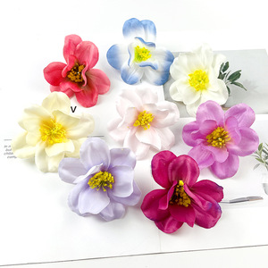 Fleurs artificielles de freesia, tête de fleur en soie de 9 cm de diamètre, pour décoration de mariage, accessoires de photographie, accessoires pour cheveux - Product Image 1