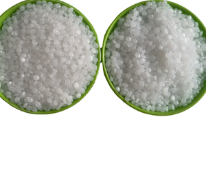 เม็ดพลาสติก PP เกรดทางการแพทย์และอาหารสำหรับการขึ้นรูป - ขายตรงจากโรงงานเพื่อผลิตสิ่งจำเป็นในชีวิตประจำวัน - Product Image 1