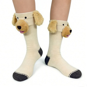 <span class=keywords><strong>Calzini</strong></span> <span class=keywords><strong>con</strong></span> Faccia di Cucciolo 3D e Orecchie Pelose, <span class=keywords><strong>Calzini</strong></span> Divertenti a Tema Animale per Uso Quotidiano - Product Image 1