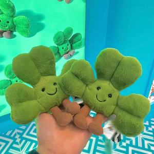 Jelly <span class=keywords><strong>Ca</strong></span> édition limitée 25th St Patrick's Day Lucky Clover Couette en peluche de 10cm avec techniques lavées en coton PP - Product Image 2