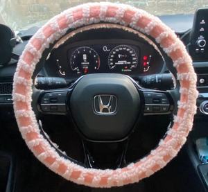 غطاء عجلة قيادة من الفرو للشتاء شاجي للفتيات غطاء عجلة قيادة من الفرو للسيارة من الداخل - Product Image 4