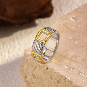 Tùy Chỉnh Hai Tone <span class=keywords><strong>Ring</strong></span> Cho Phụ Nữ Vàng Mạ Thép Không Gỉ Đồ Trang Sức Thời Trang Stackable Ban Nhạc Thiết Kế Có Thể Điều Chỉnh Thoải Mái Phù Hợp - Product Image 2