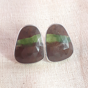 Pendientes de Plata de Ley 925 con Crisoprasa Natural - Product Image 2