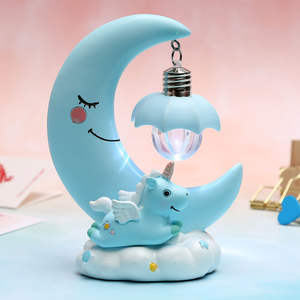 Charme créatif de carillon de vent de <span class=keywords><strong>licorne</strong></span>, lumière nocturne créative, décoration de <span class=keywords><strong>chambre</strong></span>, cadeau d'anniversaire de coeur de fille, pratique - Product Image 2