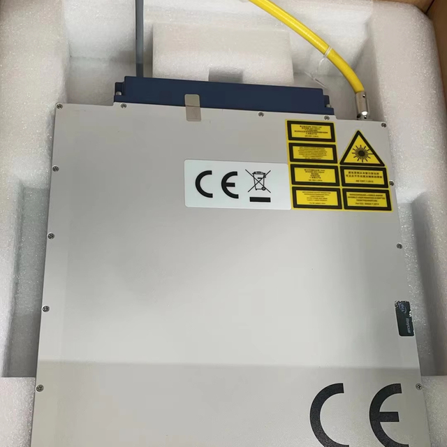 RAYCUS Fiber Laser Source  RFL-C025(CE) 2000w,  Cutting for Cnc Laser Cutting Machine Parts