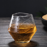 Tasse en verre artisanale créative de style japonais à motif martelé pour le petit-déjeuner, le lait ou le café à la maison