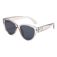 Lunettes de soleil de mode en gros pour hommes et femmes, lunettes de soleil œil de chat à grande monture, lunettes de soleil cœur d'amour