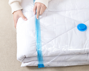 Sacchetto Sottovuoto Personalizzabile in PE/PA con Chiusura a Zip per Trapunte, <span class=keywords><strong>Vestiti</strong></span> e Biancheria da Letto - Imballaggio Comprimibile Riciclabile <span class=keywords><strong>Salvaspazio</strong></span> - Product Image 2