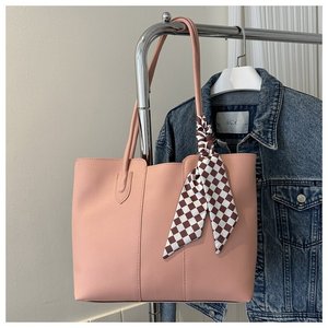 I-0656 Large Capacity <b>Bag</b> for Women Korean Fashion <b>Tote</b> <b>Bag</b> 2024 Spring and Summer Niche Texture Shoulder Handbag - Product Image 6