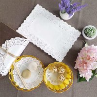 Nouveaux napperons en papier dentelle assortis pour célébrations, décoratifs, blancs, pour la table