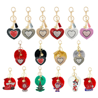Porte-clés Pompon de Noël en fausse fourrure avec pendentif cœur en strass, décoration de Noël, cadeau de Noël