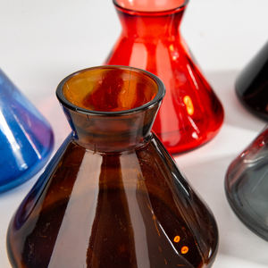 Heet Nieuw Ontwerp Gekleurde Conische 220Ml Luxe Glazen Fles Unieke Grote Capaciteit Glazen Aromatherapie Fles - Product Image 6