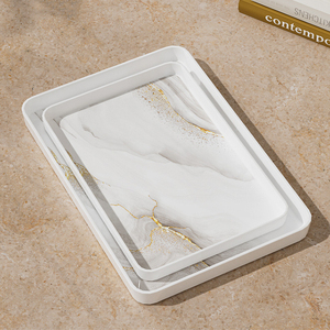 Plateau de comptoir en résine mélaminée à motif marbré pour salle de bain, coiffeuse ou bureau, idéal pour l'affichage de cosmétiques, parfums ou bougies - Product Image 3