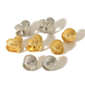 Heart-Shaped <b>Titanium</b> Steel <b>Stud</b> Earrings 18K Gold Silver Plated For Women Gift Jewelry TE6633 - Product Image 5