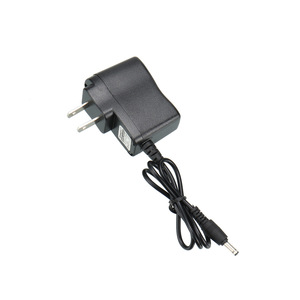 Chargeur DC Naomitsu avec interface ronde 3,5 mm 3,7-4,2 V pour lampe torche et lampe frontale - Product Image 5