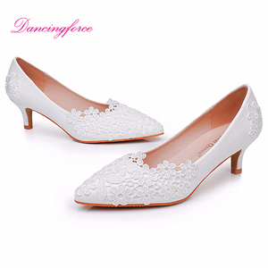 White Lace Lace Ladies Wedding <strong>Shoes</strong> Wedding Dress Shooting <strong>Bridesmaids</strong> White Sexy Heels Fashion <strong>Girls</strong> Pure Style Casual <strong>Shoes</strong> - Product Image 3