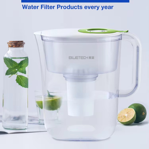 Carafe filtrante à eau UF compatible 4L grande capacité, purificateur <span class=keywords><strong>d</strong></span>'eau pour maison et bureau, système <span class=keywords><strong>d</strong></span>'eau potable manuel en plastique sans BPA - Product Image 1