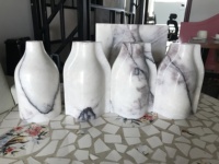 Vase en marbre blanc fabriqué à la main | Décoration de luxe pour la maison et le bureau | Pot de fleur en pierre unique pour la décoration intérieure | Prix de gros
