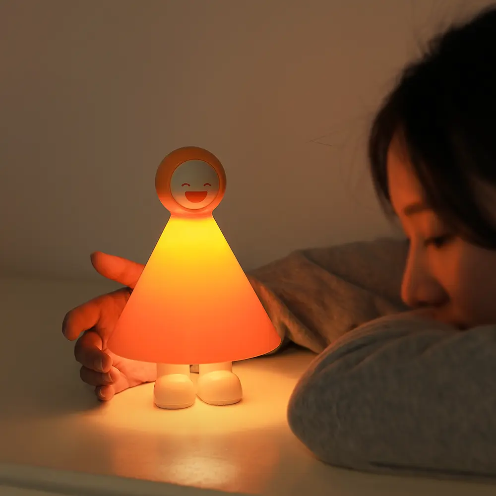 Nieuwkomers Minimalisme Bureaulamp Usb Oplaadbare Mini Led Nachtlampje Abs Cartoon Schattige Kamer Nachtlampje