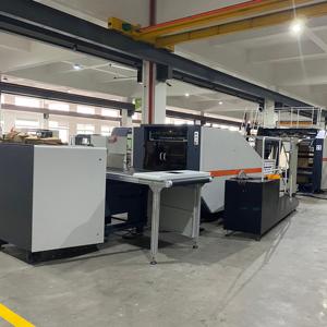 Máquina para Hacer Bolsas de Papel Kraft de la Marca ROKIN, Precio de Fábrica en China, Línea de Producción de Cajas Totalmente Automática RKHF-550T, Máquina para Hacer Bolsas de Compra - Product Image 6