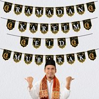Lot de 4 bannières 2-en-1 Ramadan Aïd Moubarak - Guirlande suspendue style islamique noir et or, lune, mosquée, lanterne - Décoration intérieure réutilisable
