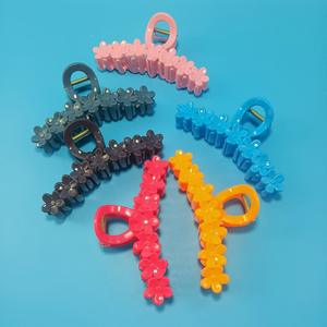 Pince à cheveux colorée, haut de gamme, brillante, à sept fleurs, pour chignon luxueux à l'arrière de la tête, pince requin, accessoire capillaire en gros. - Product Image 4