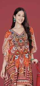 Robe longue caftan en viscose africaine pour femme, coupe ample, style tunique poncho kimono, aspect satiné soyeux, tenue bohème élégante pour les vacances - Product Image 2