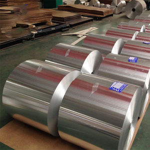 가정용 8011 식품 등급 알루미늄 호일 롤 포장 99.9% 알루미늄 함유 부드러운 표면 - Product Image 1