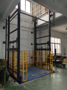 Elevador de carga industrial hidráulico certificado CE Zhongxiang 3T-5T Capacidad Mesa personalizada y altura de elevación de 3m/5M - Product Image 5