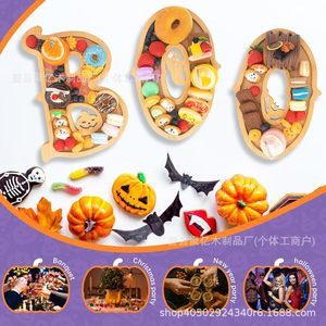 Tabla de aperitivos de madera con forma de BOO para decoración de fiestas de Halloween - Product Image 4