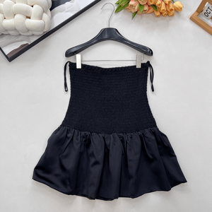 Vestido casual de tubo para mujer con falda sin tirantes con volantes, lazo lateral y corpiño fruncido - Product Image 1