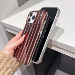 Coque de téléphone rayée tendance pour femme, mignonne et féminine, en TPU souple et mince, antichoc, pour iPhone 17 Pro et iPhone 16 17 Pro Max - Product Image 3