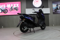 Vente en gros Usine Promotion Scooter à essence 150cc automatique pas cher Moto à essence 2 roues