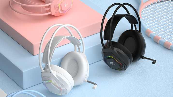 LEAVEN G70 PC Gaming Headset Audio with LED Lights