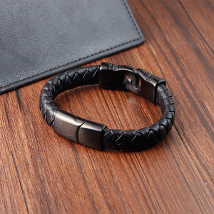 สร้อยข้อมือหนังแท้ถักชั้นเดียวสำหรับผู้ชาย |   ปืนพ่นเคลือบ PVD สีดำ สแตนเลสสตีล ลายโทเท็มโบราณ |   สายรัดข้อมือสุดเก๋ - Product Image 6