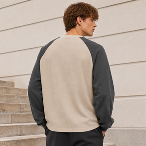 <span class=keywords><strong>Felpa</strong></span> con Etichetta Privata per <span class=keywords><strong>Uomo</strong></span>, <span class=keywords><strong>Beige</strong></span> e Grigio Antracite, Maniche Raglan a Contrasto, Lavorazione Waffle, Ricamo, Pullover Oversize - Product Image 3