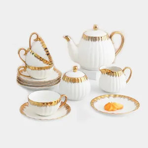 Gốm mạ điện vàng và ánh sáng trắng sang trọng phong cách Bắc Âu cà phê tách trà và chiếc đĩa Mug Set với nồi nước dịch vụ cho 6