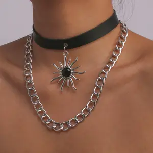 Kalung Kulit Bunga Matahari Hitam Kalung Wanita Punk Rock Kerah 2 Lapis Mode Gothic Kalung untuk Remaja Perempuan Hadiah