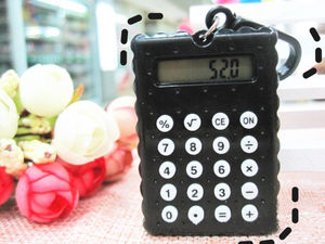 Vente chaude Mini calculatrice porte-clés Calculatrice de poche couleur différente Cadeau porte-clés - Product Image 6