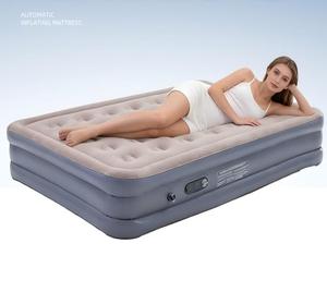 Matelas pneumatique auto-gonflant de luxe moderne, taille Queen, avec pompe de recharge amovible - Lit pliable avec matelas, design portable pour le <span class=keywords><strong>camping</strong></span> - Product Image 1